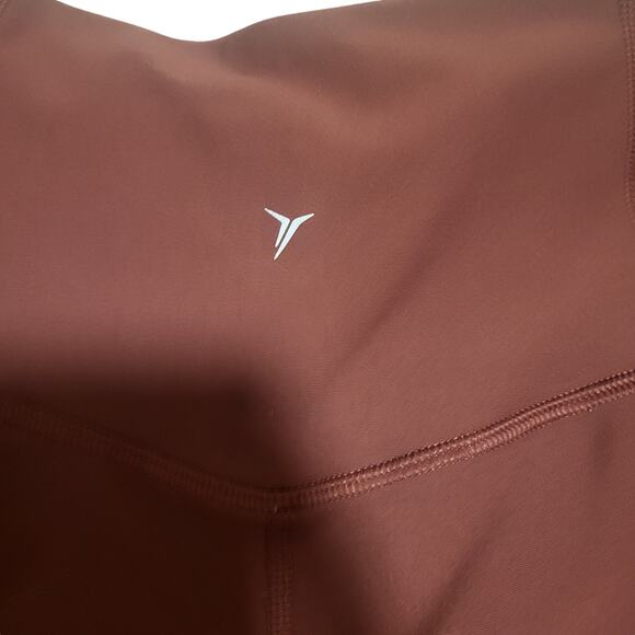 Old Navy active elevate go dry legging in reddish brown, no size tag - Picture 3 of 5